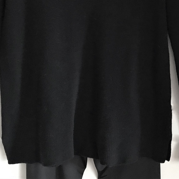 GNW Black Sweater W/Ruffles at Wrist- Size XL - Picture 4 of 7